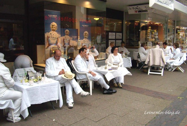 Erstes Weißes Dinner in Neugraben