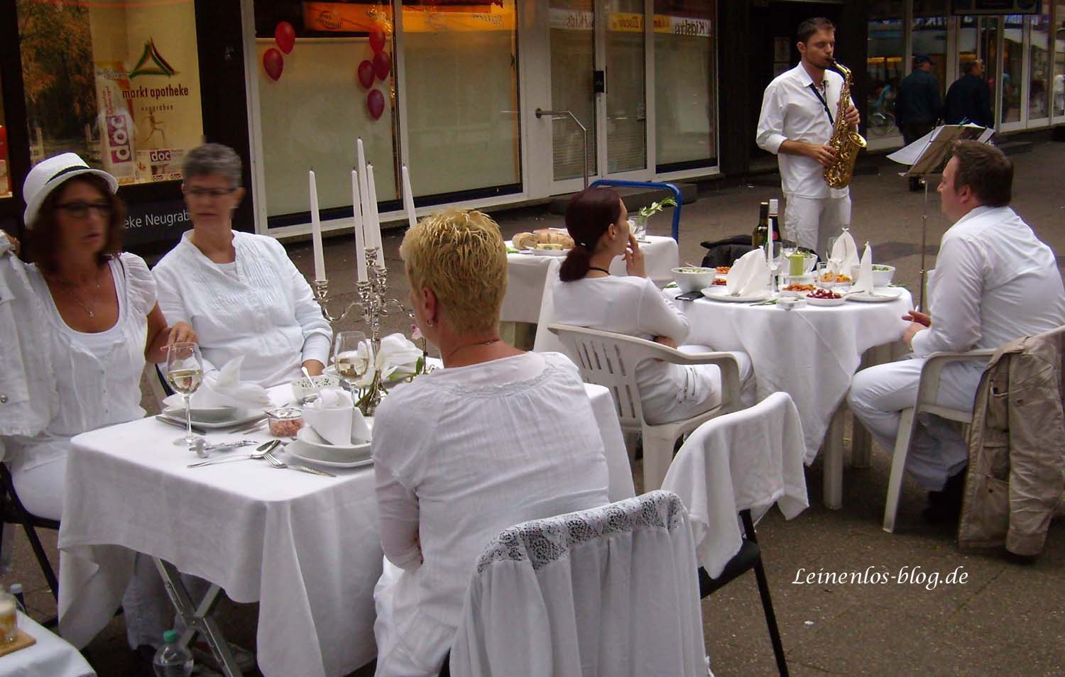 Weißes Dinner Neugraben