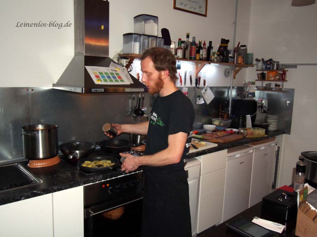 Ludwig Kott, "Der Smutje", bei der Arbeit