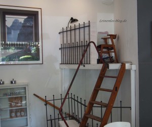 Büroplatz im Eis-Café