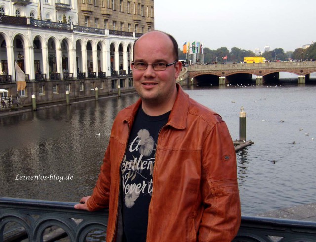 Marcel Görke am Hamburger Rathausfleet