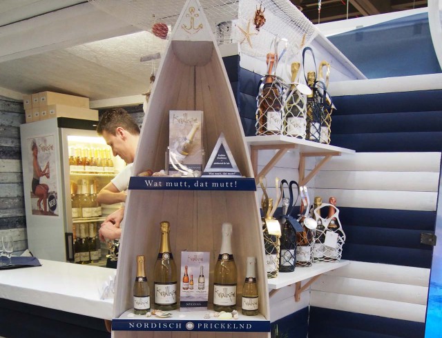 Knallköm Aufsteller