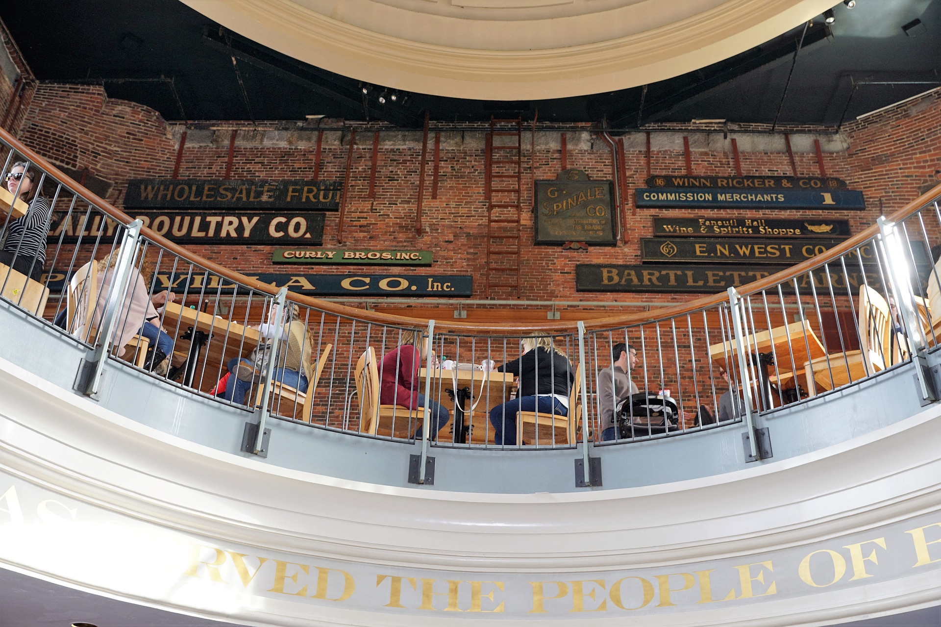 Außer-Haus-Essen, Markthalle