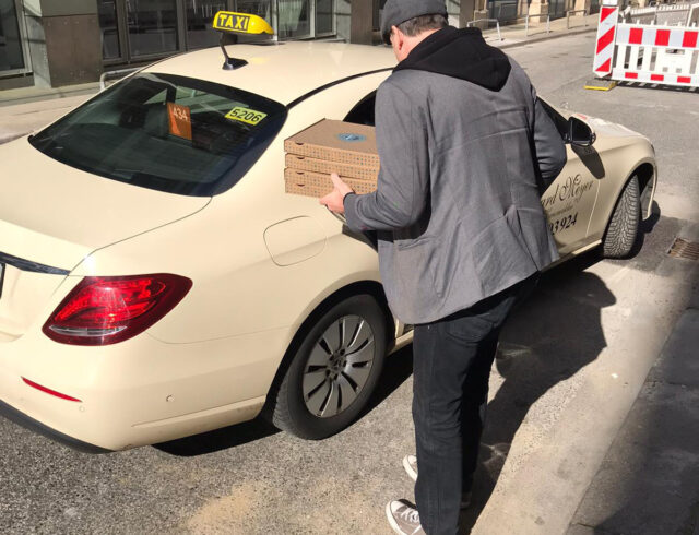 Pizzalieferung an Polizei Hamburg #kochenfuerhelden #rockourkitchen