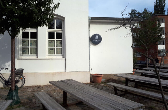 Seitenterrasse des ehemaligen HEAT Seitenterrasse des ehemaligen HEAT