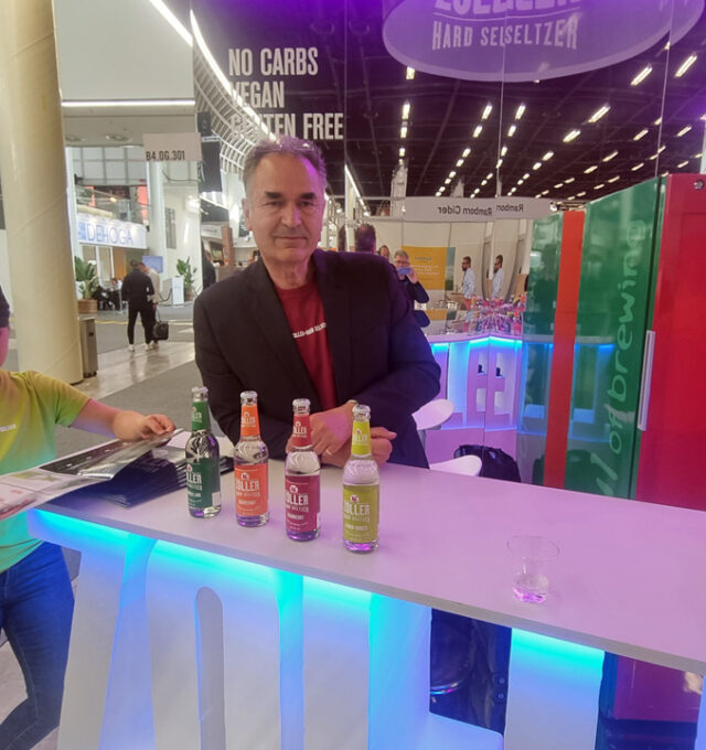 ZollerSeltzer Zoller Hard Selzer, Ein erfrischendes, leicht alkoholisches Getränk, das aromatisch berauscht