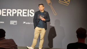 Münchner Spitzenkoch Tohru Nakamura moderiert das Finale