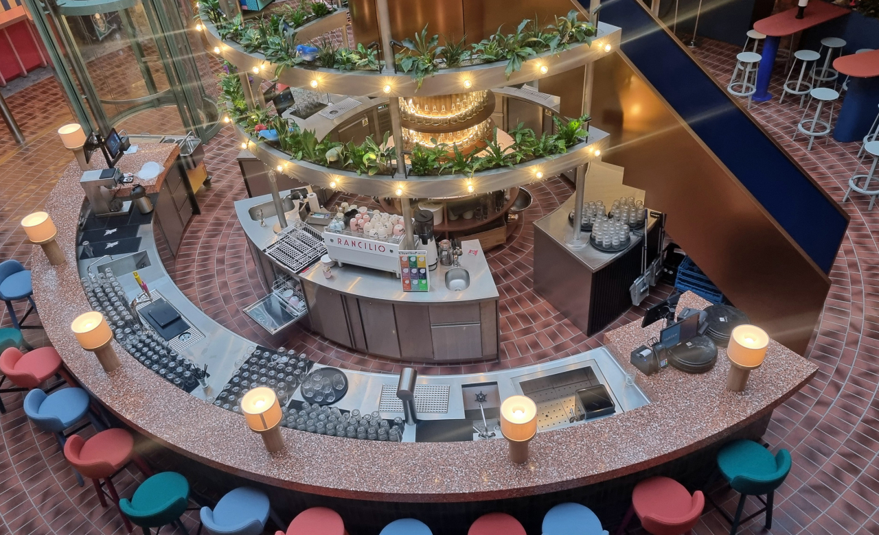 BigTamTam_Barfläche Le big Tam Tam: Zentrale Bar